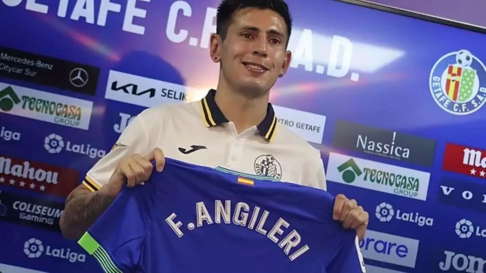 Corinthians encaminha contratação de Fabrizio Angileri, lateral-esquerdo do Getafe
