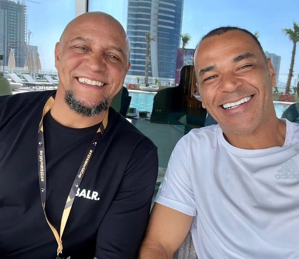 Roberto Carlos e Cafu jogaram juntos no Palmeiras em partida histórica