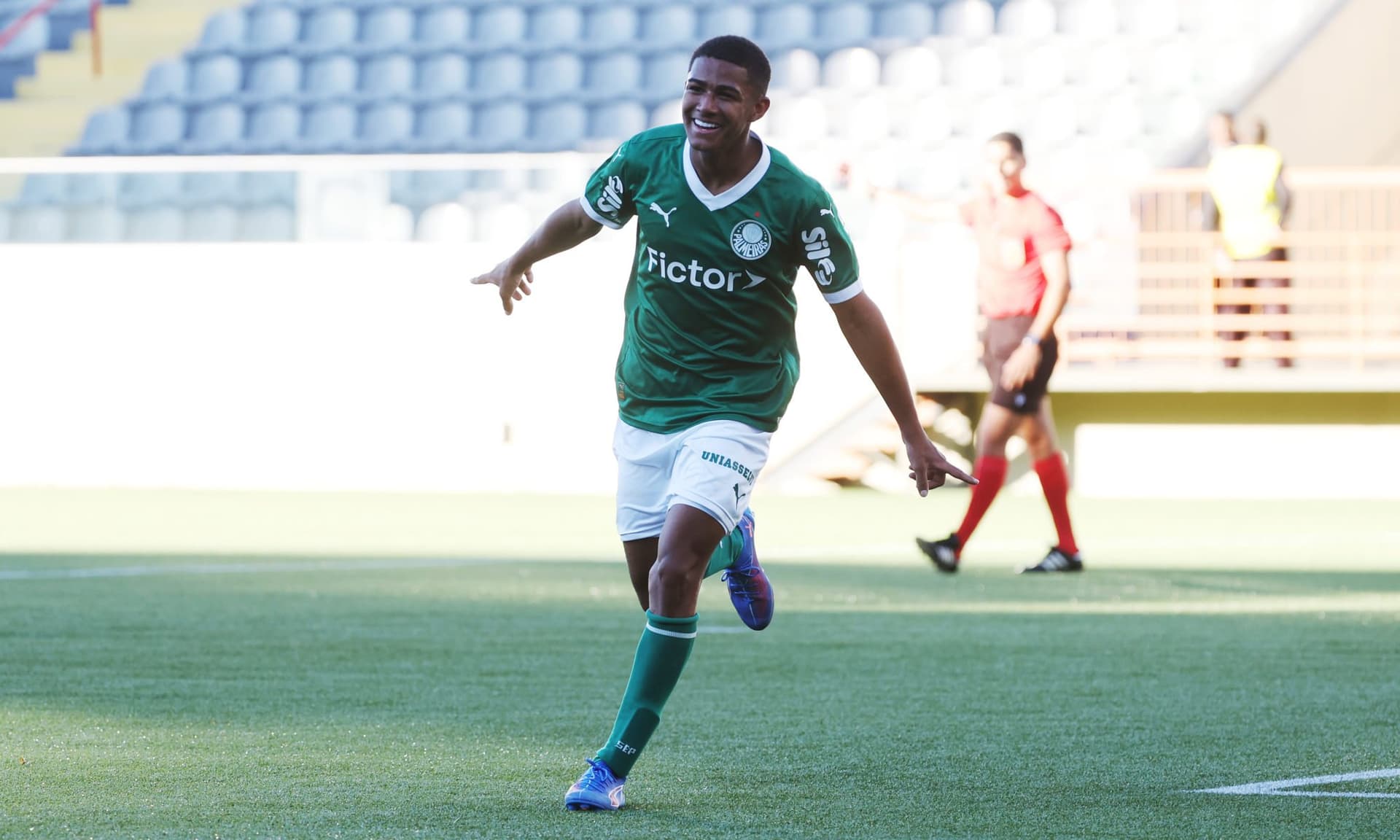 Palmeiras Sub-17 vence vice-líder Cruzeiro e dispara na ponta do Brasileiro