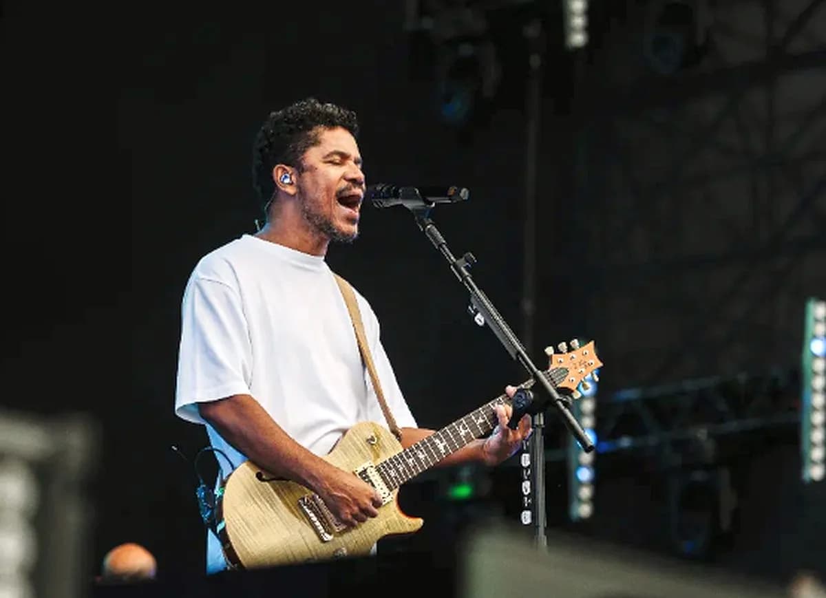 Natiruts em Curitiba: banda faz show de despedida na Pedreira